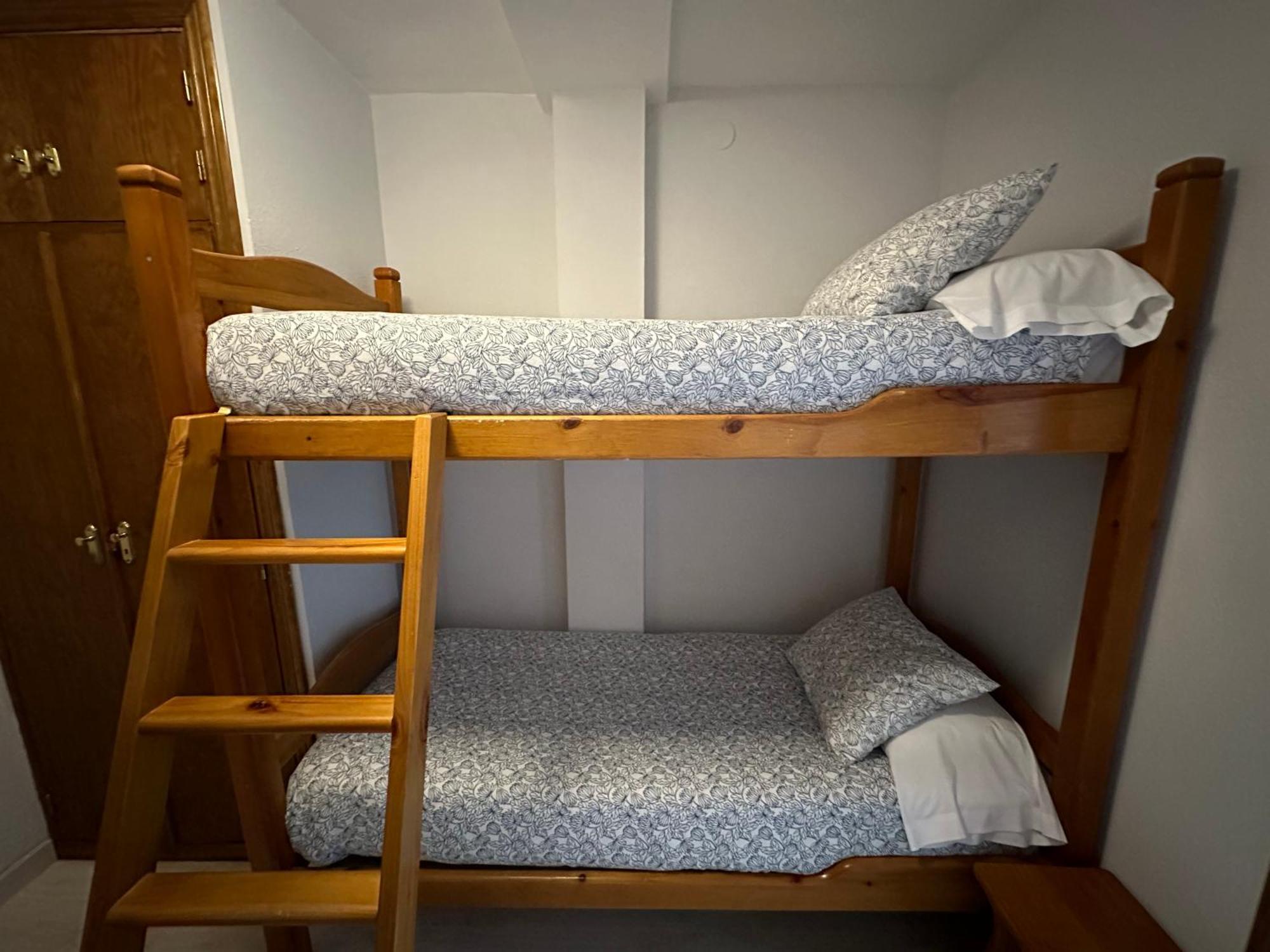 Apartamentos Tirol フォルミガル エクステリア 写真