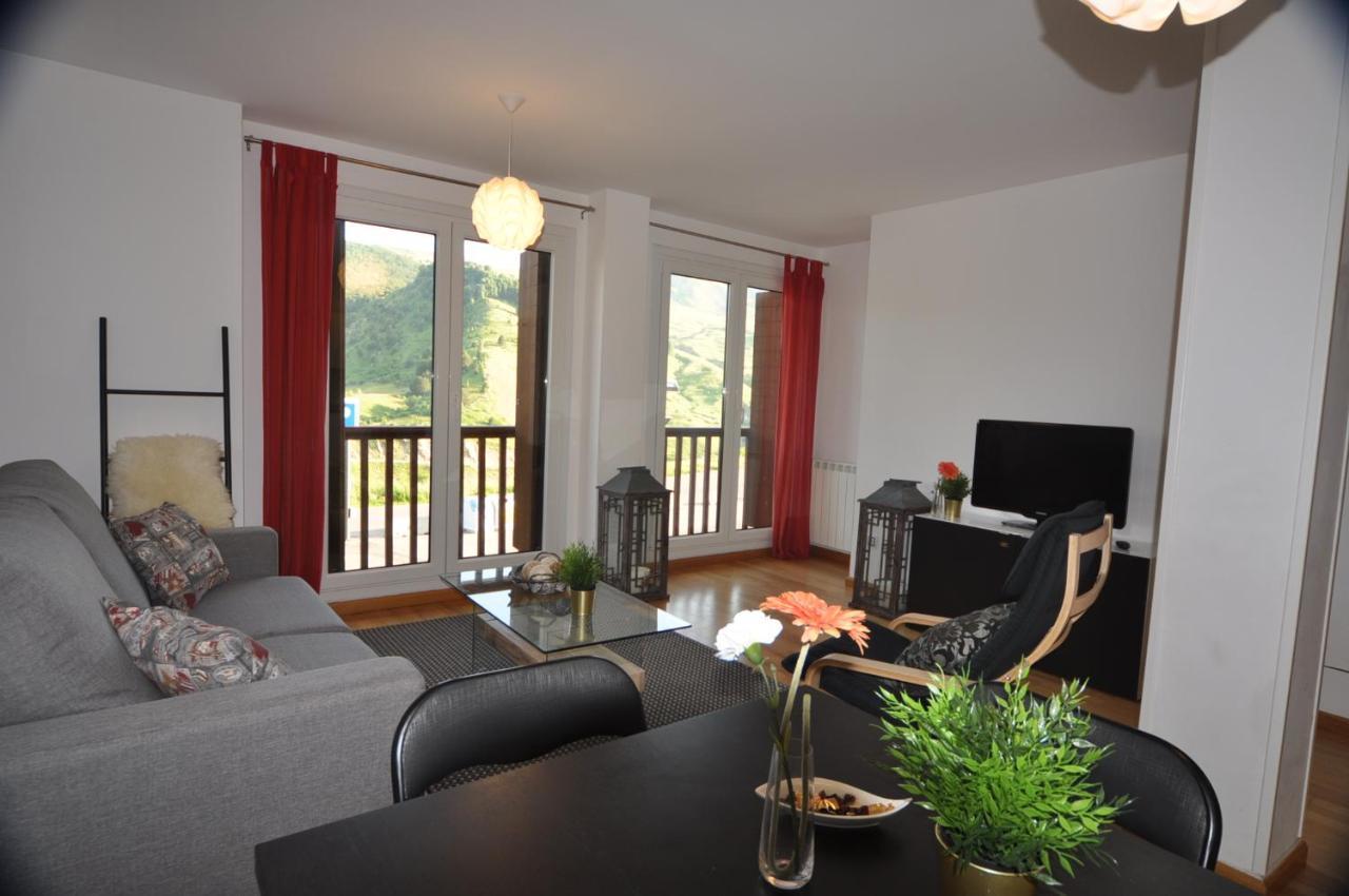 Apartamentos Tirol フォルミガル エクステリア 写真